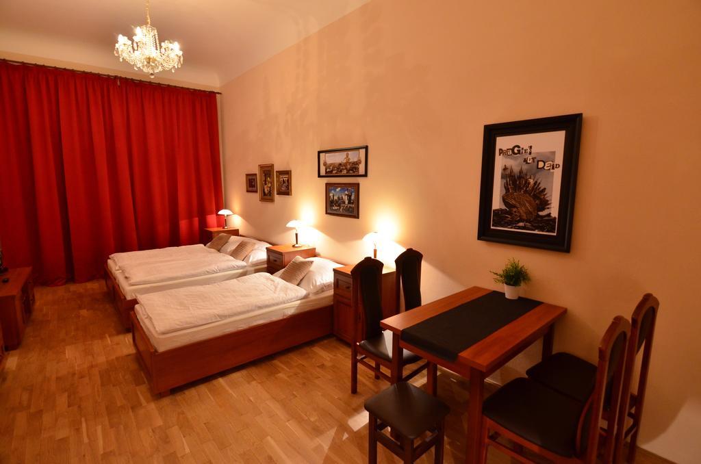 Pension Karlova Praga Habitación foto