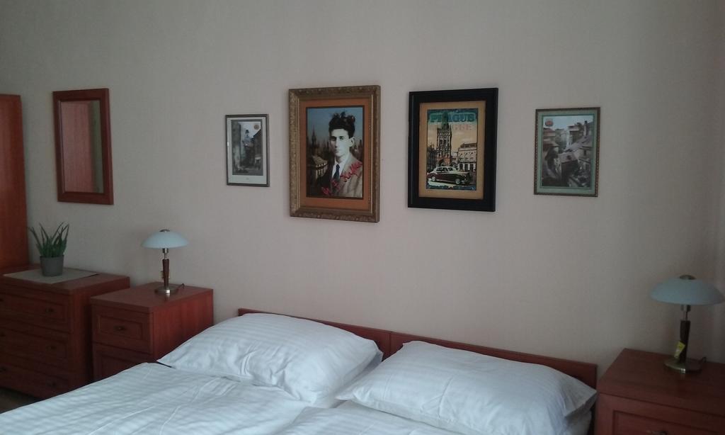 Pension Karlova Praga Habitación foto